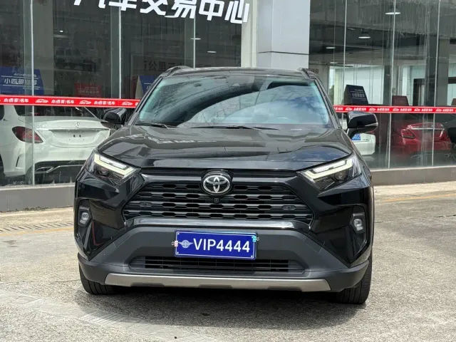 Toyota RAV4 — Фото автомобиля 2