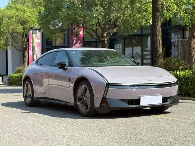 Xpeng P7 — Фото автомобиля 3