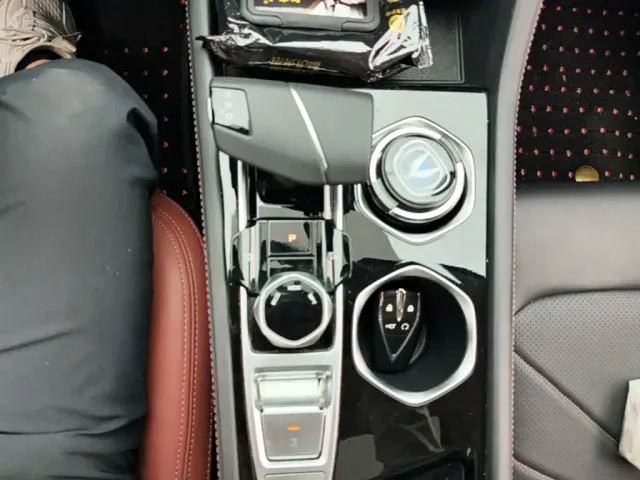 Changan Eado — Фото автомобиля 13