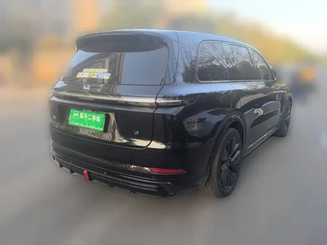 Li Auto L9 — Фото автомобиля 6
