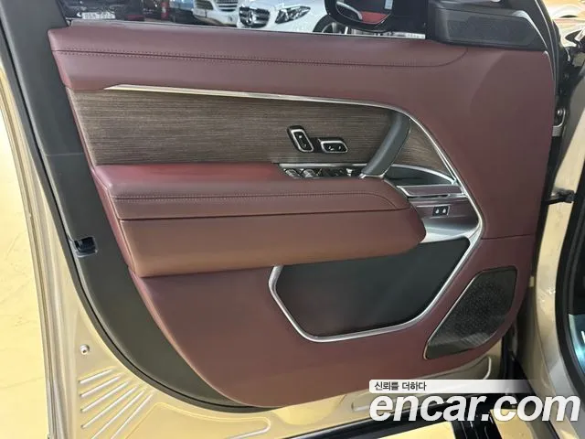 Land Rover Range Rover — Фото автомобиля 16