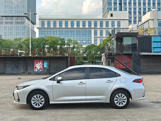 Toyota Corolla — Фото автомобиля 4