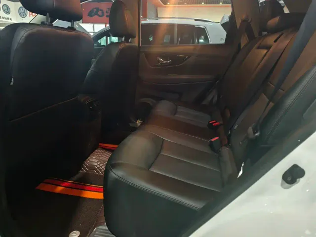 Nissan X-Trail — Фото автомобиля 9
