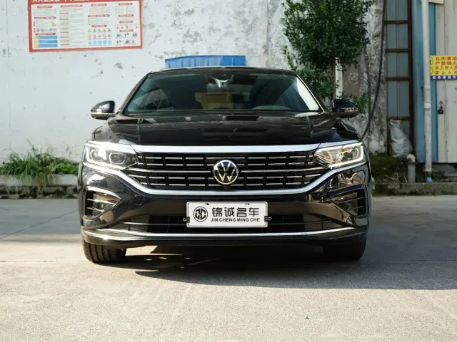 Volkswagen Passat — Фото автомобиля 2