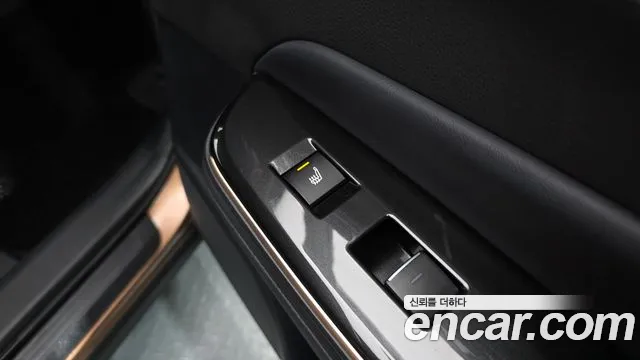 Toyota Crown — Фото автомобиля 24