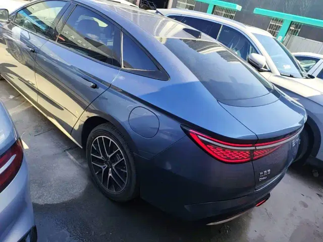 BYD Seal 07 DM-i — Фото автомобиля 4