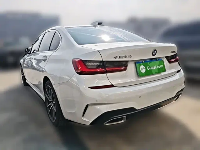 BMW 3 Series — Фото автомобиля 6