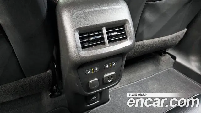 ChevroletGMDaewoo Equinox Новый Next Equinox 2WD Premier — Фото автомобиля 17