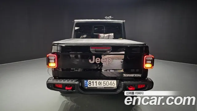 Jeep Gladiator Gladiator (JT) — Фото автомобиля 30