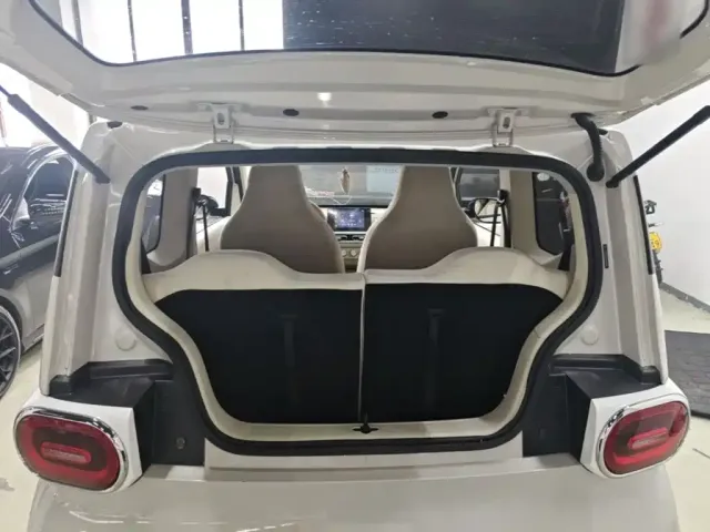 Wuling Hongguang Mini EV — Фото автомобиля 18