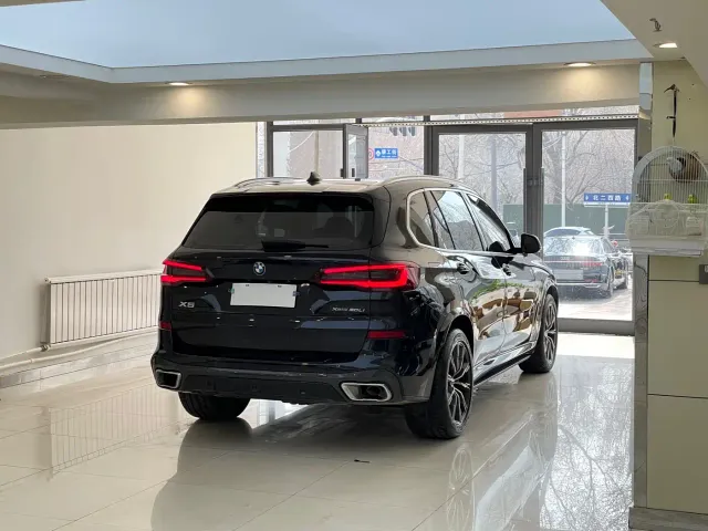 BMW X5 — Фото автомобиля 6
