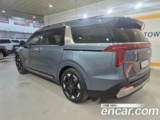 Kia Carnival 4th Gen — Фото автомобиля 5