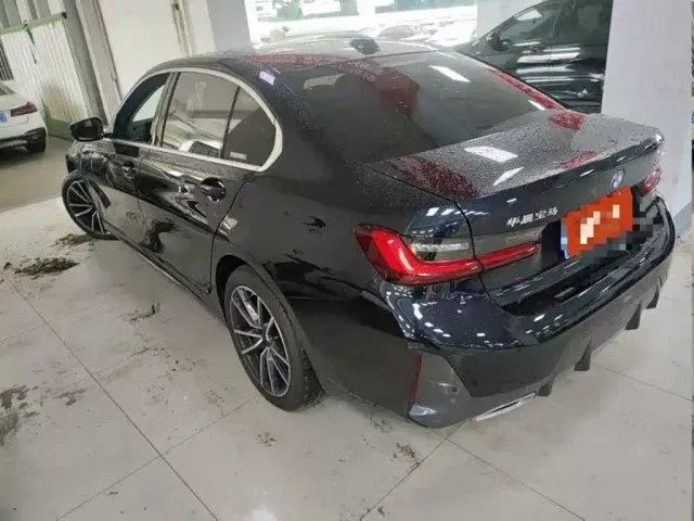 BMW BMW 3 Series 2024 320Li M Sport Package — Фото автомобиля 3
