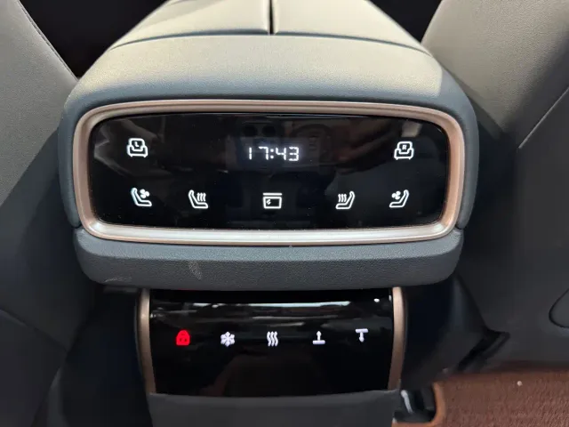 Dongfeng eπ 008 — Фото автомобиля 16