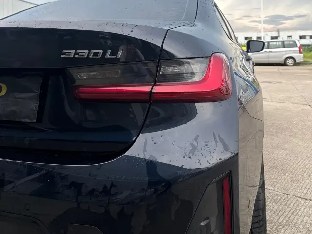 BMW 3 Series — Фото автомобиля 6