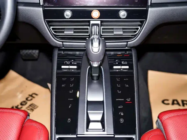 Porsche Macan — Фото автомобиля 27