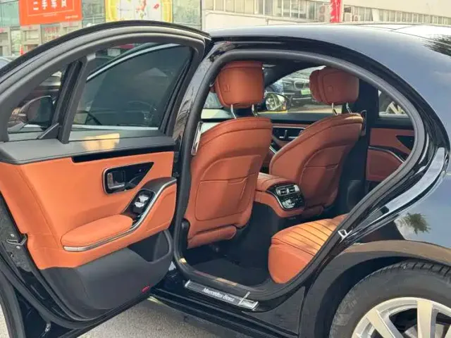 Mercedes-Benz S-Class — Фото автомобиля 9