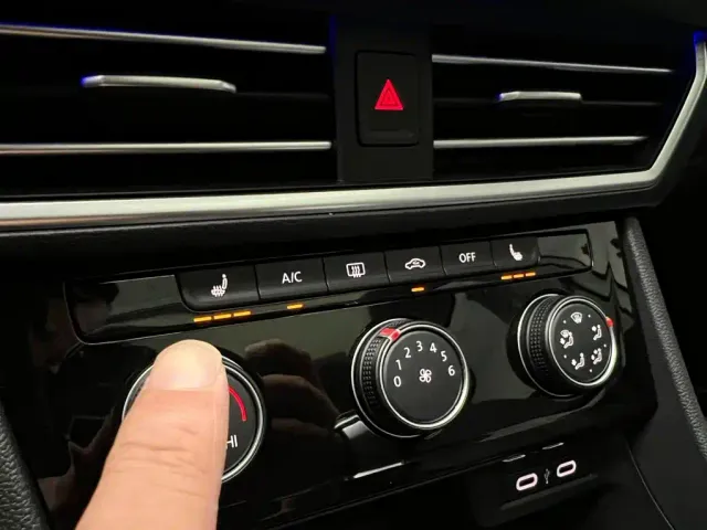 Volkswagen Sagitar — Фото автомобиля 21