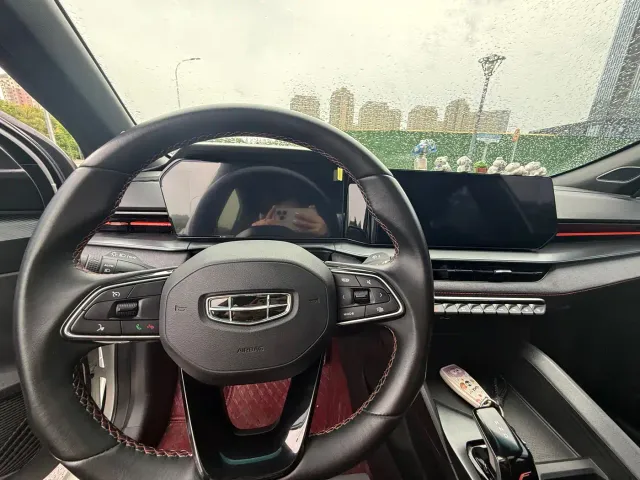 Geely Binrui — Фото автомобиля 7