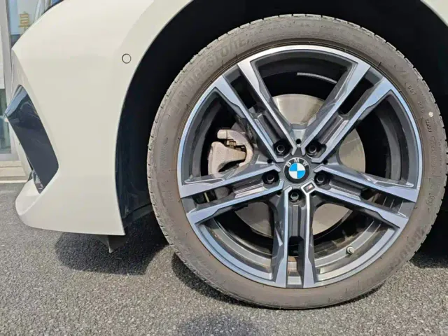 BMW 2 Series — Фото автомобиля 9