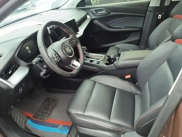 MG MG5 2022 180DVVT CVT Youth Flagship Edition — Фото автомобиля 14