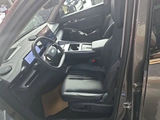 Geely Galaxy E5 — Фото автомобиля 14