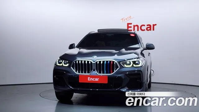 BMW X6 xDrive40i M Sport — Фото автомобиля 3