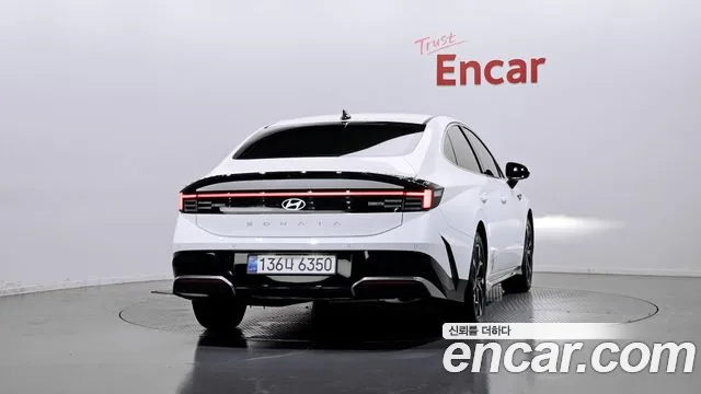 Hyundai Sonata — Фото автомобиля 4