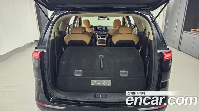 Kia Canival Carnival 4 поколение Бензин 9 мест Prestige — Фото автомобиля 20