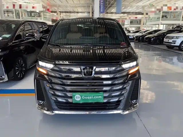 Toyota Vellfire — Фото автомобиля 2