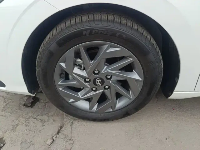 Hyundai Elantra — Фото автомобиля 22