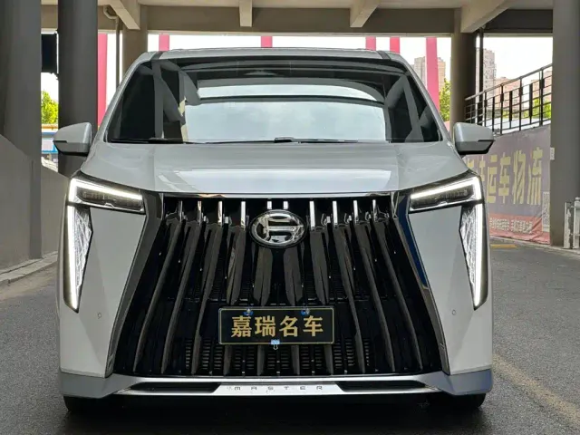 GAC Trumpchi M8 — Фото автомобиля 2
