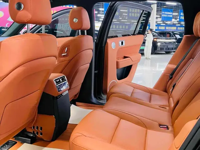 Li Auto L7 — Фото автомобиля 13