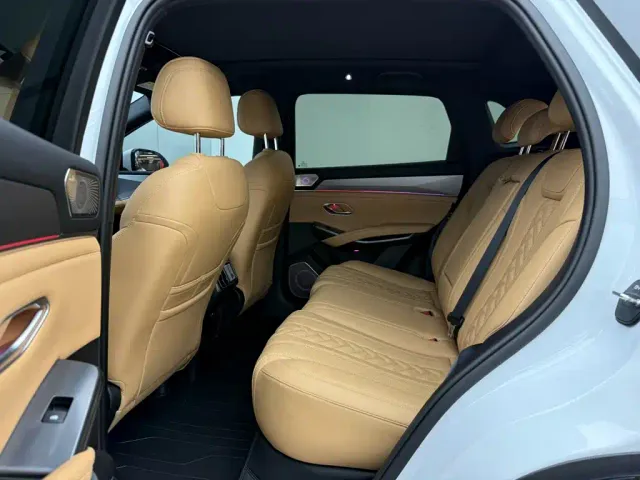 BYD Song L DM-i — Фото автомобиля 7