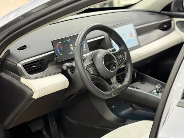 BYD Seal 05 DM-i — Фото автомобиля 18