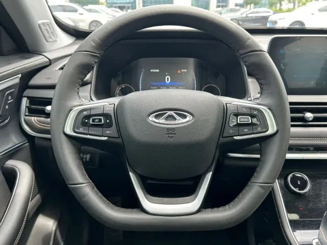 Chery Tiggo 8 — Фото автомобиля 9