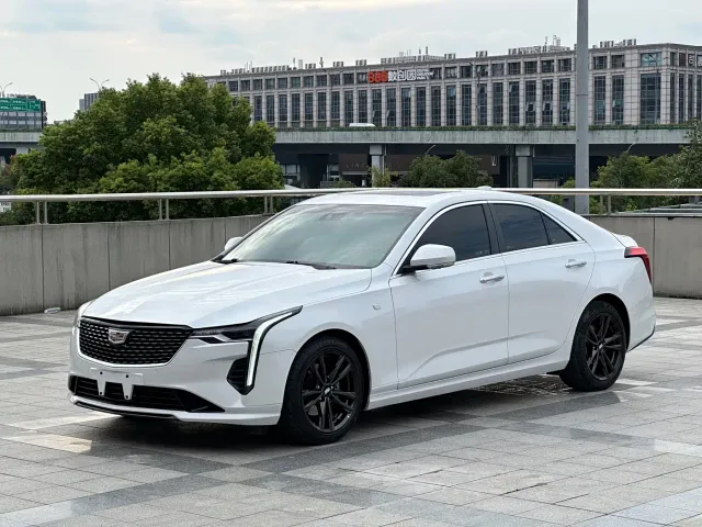 Фотография автомобиля — Cadillac CT4