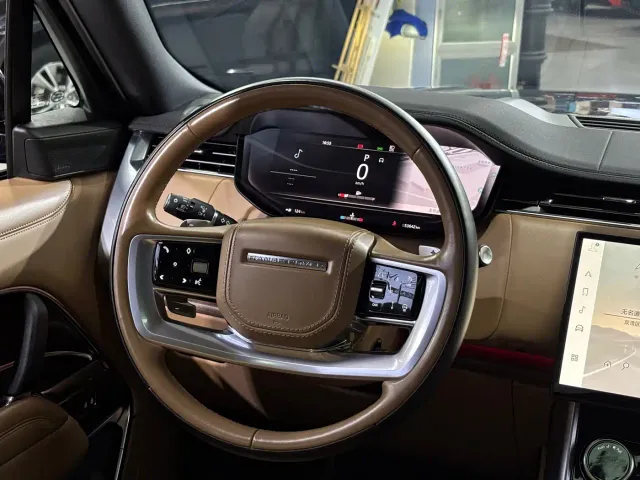 Land Rover Range Rover — Фото автомобиля 10