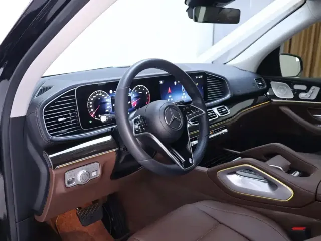 Mercedes-Benz GLE-Class — Фото автомобиля 11