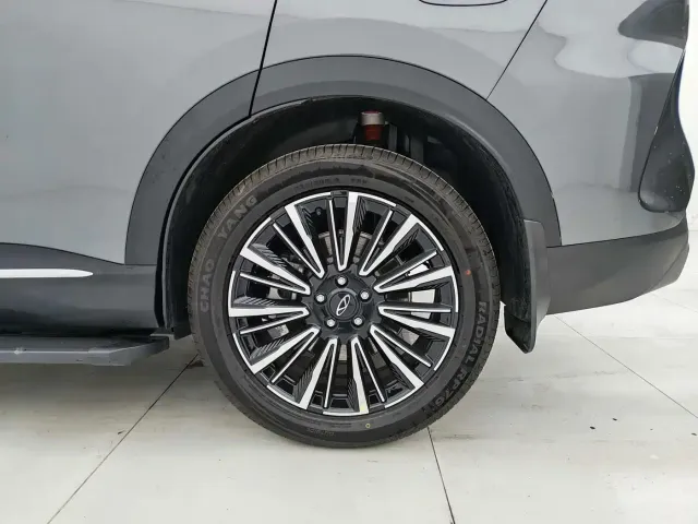 Chery Tiggo 8 — Фото автомобиля 19