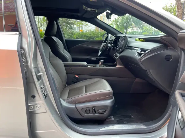 Lexus RX — Фото автомобиля 9