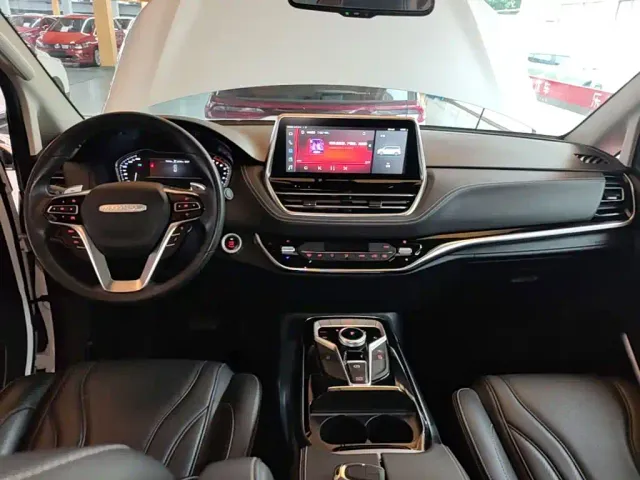 Maxus G20 — Фото автомобиля 9