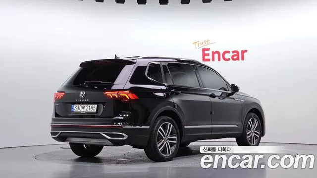 Volkswagen Tiguan — Фото автомобиля 2