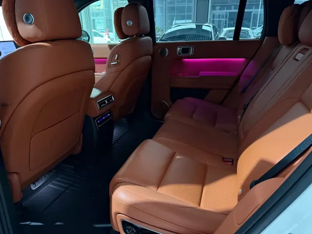 Li Auto L7 — Фото автомобиля 7