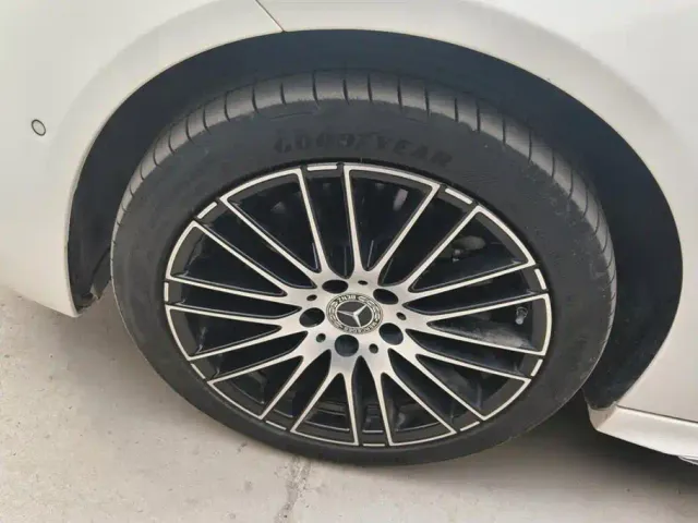 Mercedes-Benz C-Class — Фото автомобиля 6