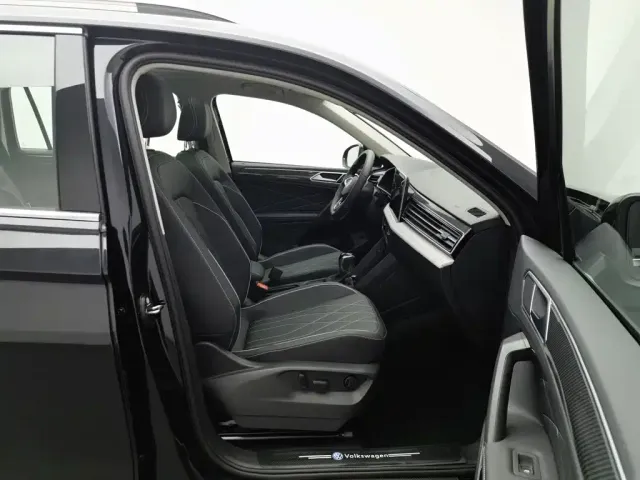 Volkswagen Tiguan L — Фото автомобиля 23