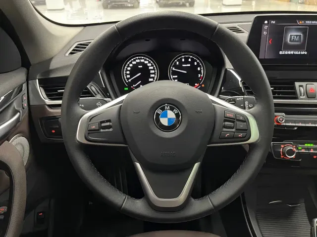 BMW X1 — Фото автомобиля 16