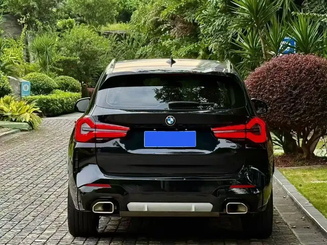BMW BMW X3 2022 xDrive25i M Sport Package — Фото автомобиля 8