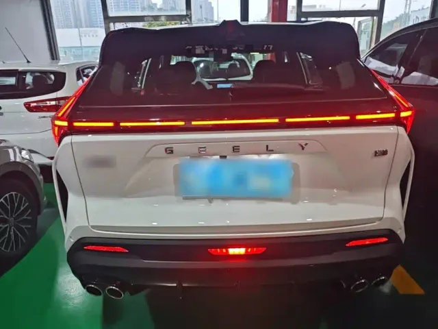 Geely Boyue — Фото автомобиля 5
