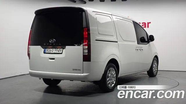 Hyundai Staria Staria Карго 3 места — Фото автомобиля 2